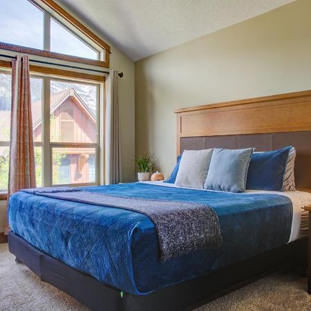 Fire Mountain Two Bedroom Condo Canmore Buitenkant foto