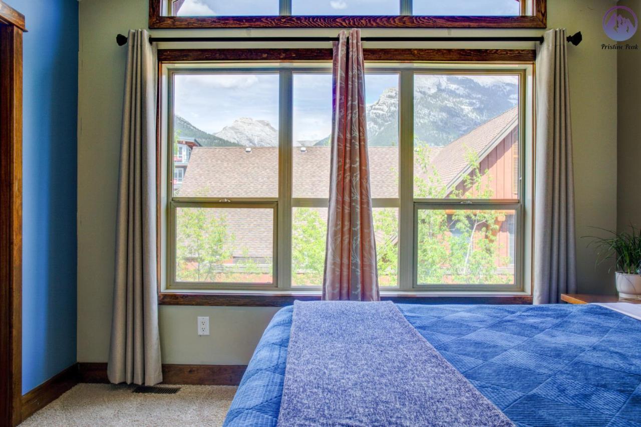 Fire Mountain Two Bedroom Condo Canmore Buitenkant foto