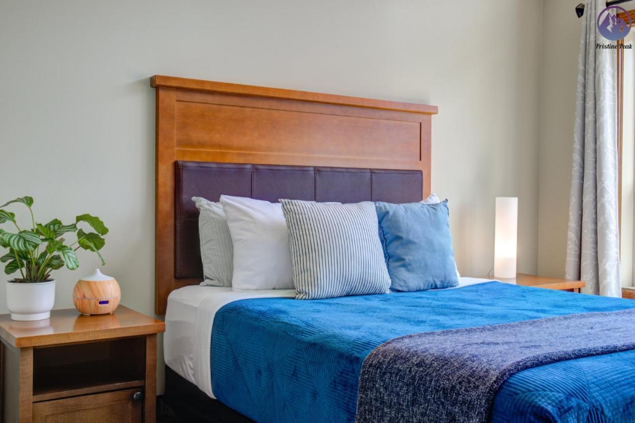 Fire Mountain Two Bedroom Condo Canmore Buitenkant foto