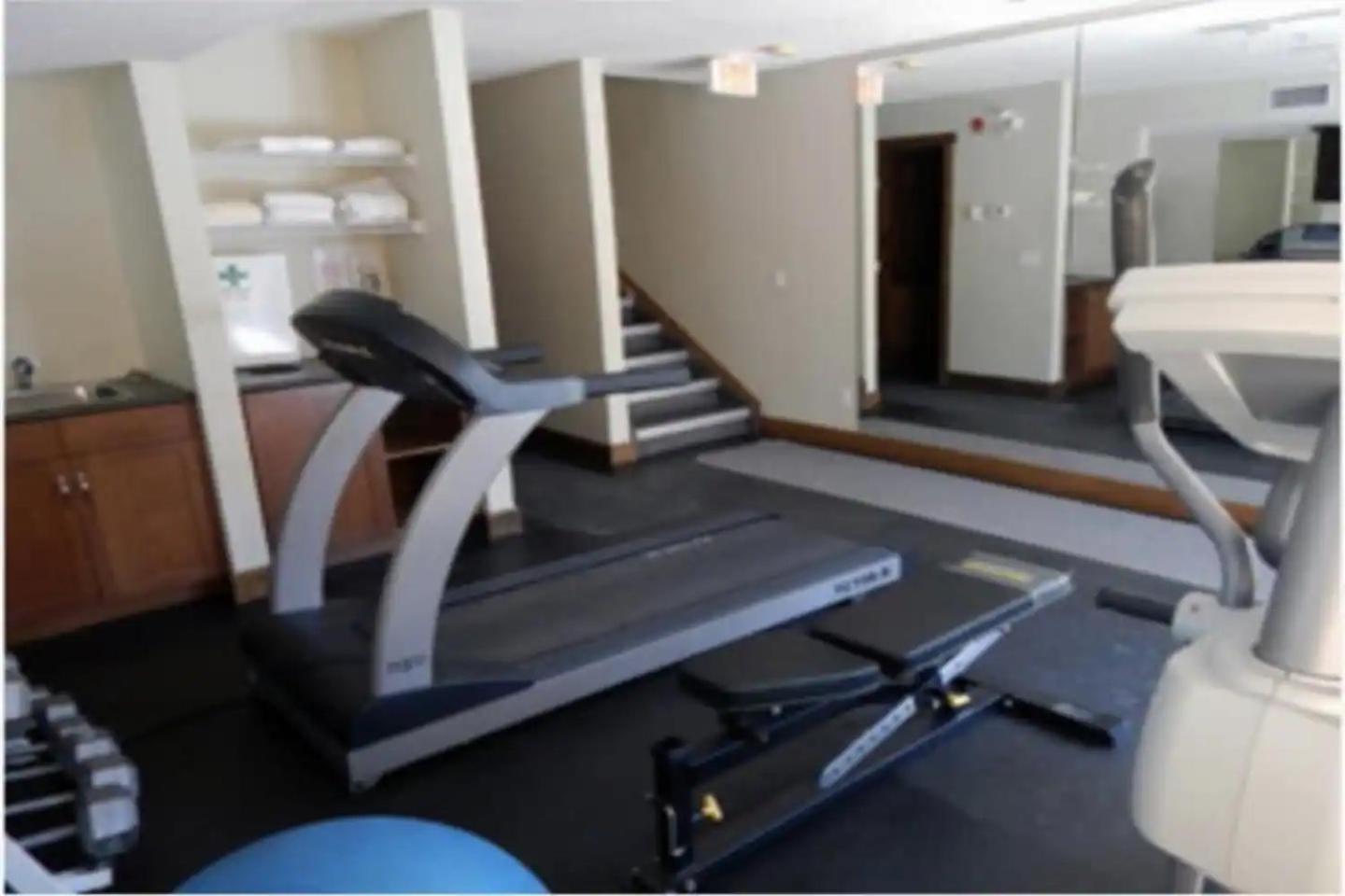 Fire Mountain Two Bedroom Condo Canmore Buitenkant foto
